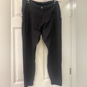 Black Lululemon cropped leggings sz 14